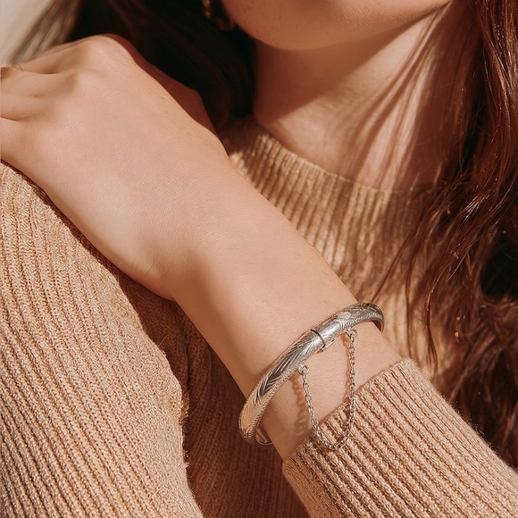 Silver Bangle - Picture 2 of 6